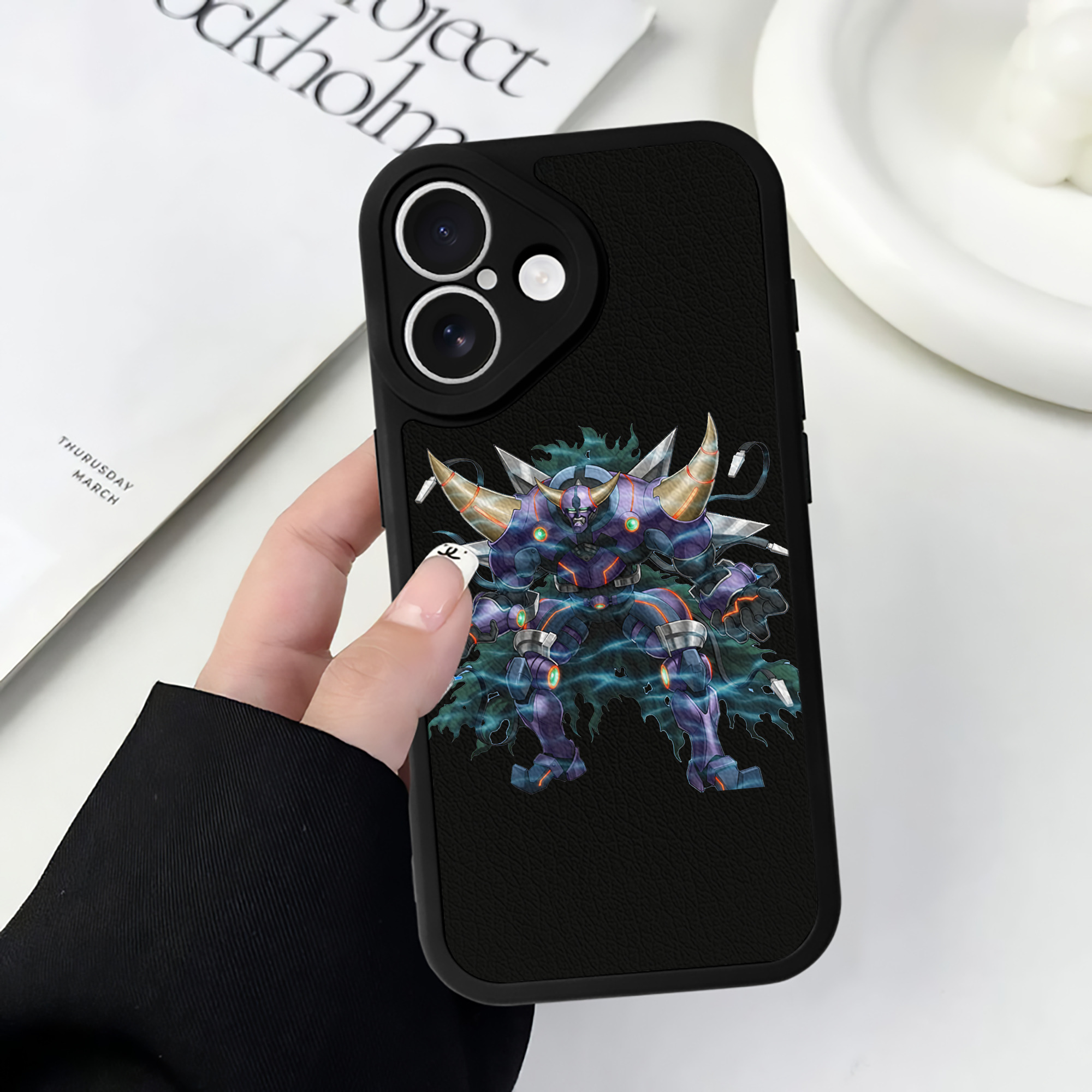 （画像用） 遊☆戯☆王 Yu-Gi-Oh! 【iPhone 16シリーズ対応】シリコンスマホケース（レザー調） 材質：シリコン